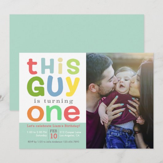 Deze man is het draaien van een verjaardagsfeestje kaart (Voorkant / Achterkant)