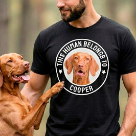 Deze Mens Hoort Bij Hond / Kat Naam Aangepaste Fot T-shirt