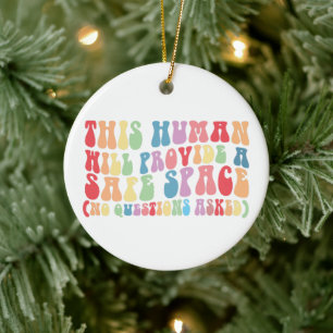 Deze Mens Zorgt Voor Een Veilige Ruimte Gay LGBTQ Keramisch Ornament