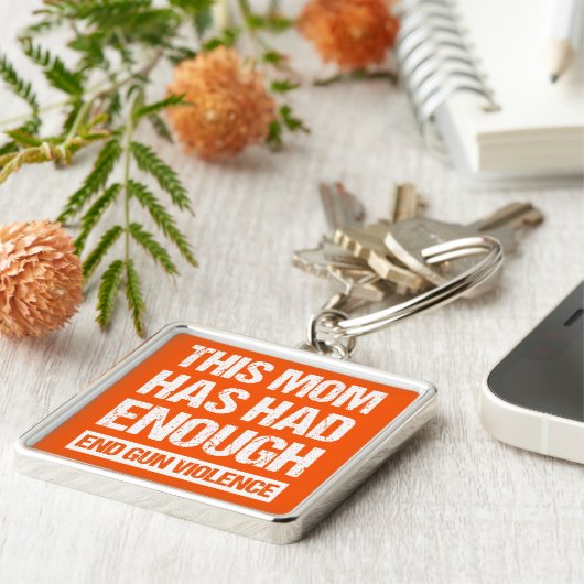 Deze moeder heeft genoeg Pistool-geweld gehad. Sleutelhanger (Zijkant)