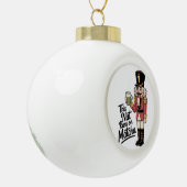 Deze moer draait op Matcha Christmas Nutcracker Keramische Bal Ornament (Links)