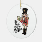Deze noot loopt op Matcha Kerstman Notenkraker Keramisch Ornament (Links)