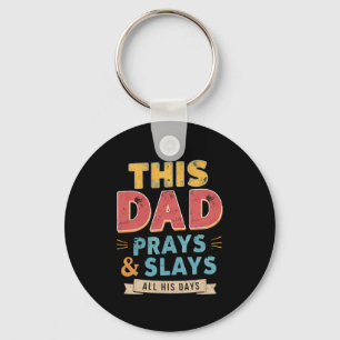 Deze papa bidt en slacht alle dagen Retro vader Sleutelhanger