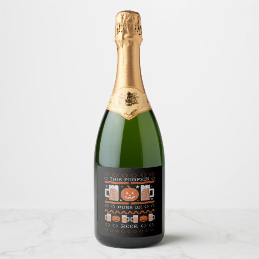 Deze pompoen lopen op biesgrappige, lelijke hallow sparkling wijnetiket (Voorkant)