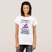 Deze prinses draagt Sneakers T-shirt (Voorkant volledig)