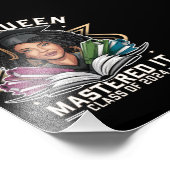 Deze Queen Meesterde het Klasse van 2024 Afstudere Foto Afdruk (Hoek)