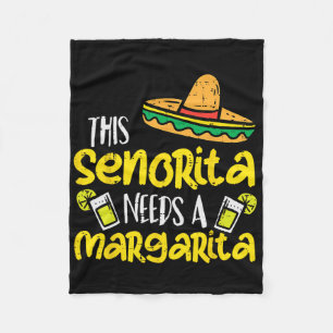 Deze Senorita heeft een grappige Mexicaanse Cinco Fleece Deken