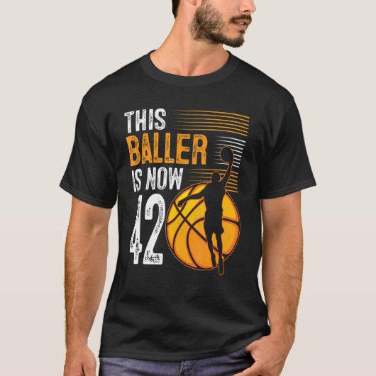 Deze speler is nu 42 jaar oud Basketball 42e bi T-shirt (Voorkant)