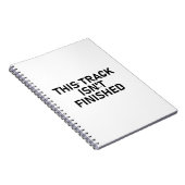 Deze track is nog niet af - Glitch Text Design Notitieboek (Rechterzijde)