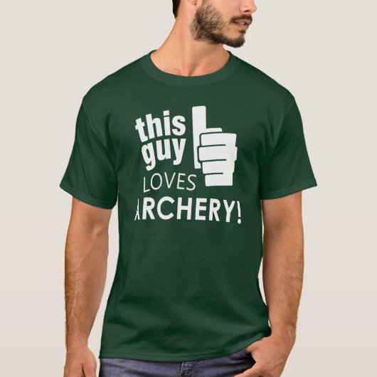 Deze vent houdt van Archery! T-shirt (Voorkant)