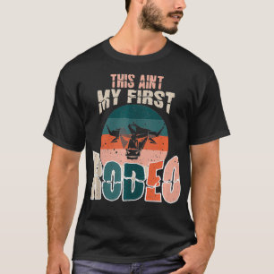 Deze verf mijn eerste Rodeo Bull Riding Cowboy Vin T-shirt