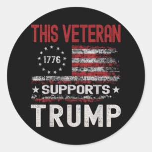 Deze veteraan ondersteunt de Amerikaanse vlag van Ronde Sticker