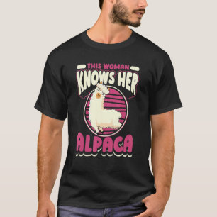 Deze vrouw kent haar alpaca lama pako huacaya alpa t-shirt