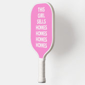 Deze Vrouw Verkoopt Aangepaste Woningen Pickleball Paddle (Links)