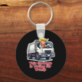 Deze vuilnisbak stemt op Trump Funny Garbage Truck Sleutelhanger (Voorkant)