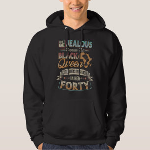 Deze zwarte koningin ziet er nog steeds zo goed ui hoodie