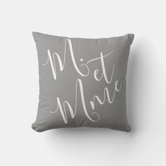 Dhr. en mw. Calligraphy Gray Kussen (Voorkant)