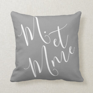 Dhr. en mw. Calligraphy Gray Kussen