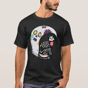 Dia de los Muertos in Mexico of Sugar Skull Cat an T-shirt
