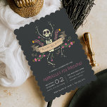 Día de los Muertos Theme Kids Birthday Party Kaart<br><div class="desc">Vier de Dag van de Doden met deze schattige uitnodigingen voor verjaardagsfeestjes met een Dia de los Muertos-thema met een skelet versierd met groene bladeren, roze bloemen en gele harten, en een spandoek met de woorden "alle zielen roepen." Perfect voor verjaardagen van kinderen die herfsten in de buurt van Halloween...</div>