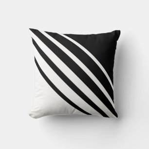 Diagonaal abstract zwart-wit gestreept kussen