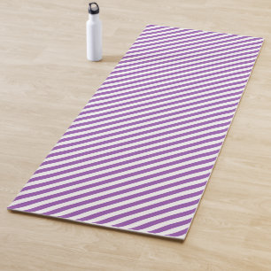 Diagonaal paars en witte strepenpatroon yogamat