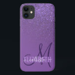 Diagonaal Violet Paarse Glitter Gradient Monogram Case-Mate iPhone Case<br><div class="desc">Dit elegante en girly ontwerp is perfect voor de stijlvolle en stijlvolle vrouw. Het beschikt over een faux gedrukte sprankelend violet paarse glitter diagonale gradiënt ombre op de top van een violet paarse achtergrond. Het is een unieke kijk op de glittergradiënttrend die momenteel erg populair is. Het is een ,...</div>