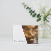 Diagonaal Wit over Warme Gouden Foto Bokeh Visitekaartje (Staand voorkant)