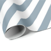 Diagonal blue and white stripes pattern cadeaupapier (Rol Hoek)