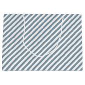 Diagonal blue and white stripes pattern groot cadeauzakje (Voorkant)