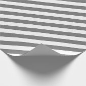 Diagonal gray and white stripes pattern cadeaupapier (Hoek)