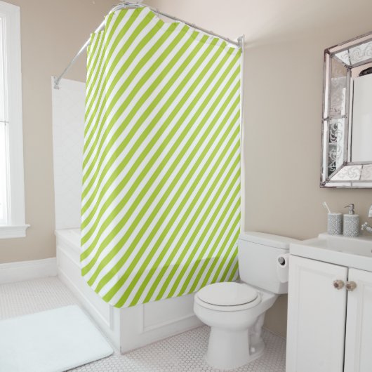 Diagonal lime green and white stripes pattern douchegordijn (In situ)