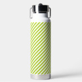 Diagonal lime green and white stripes pattern waterfles (Voorkant)