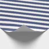 Diagonal navy blue and white stripes pattern cadeaupapier (Hoek)