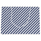 Diagonal navy blue and white stripes pattern groot cadeauzakje (Voorkant)