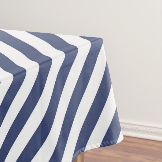 Diagonal navy blue and white stripes pattern tafelkleed (Voorbeeld)