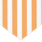 Diagonal orange and white stripes pattern tafelkleed (Gekanteld)
