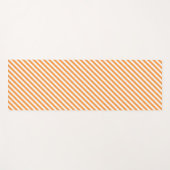 Diagonal orange and white stripes pattern yogamat (Voorkant (horizontaal))