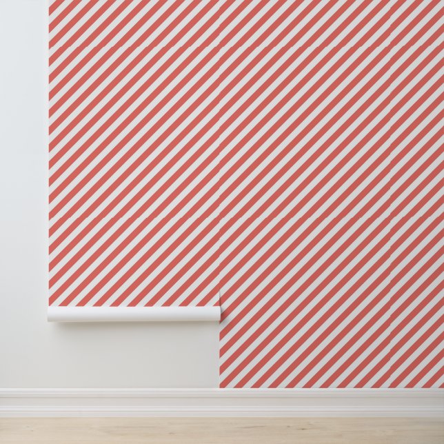 Diagonal pattern of pink and white stripes behang (Applicatie)