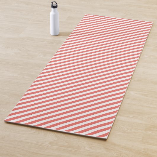 Diagonal pattern of pink and white stripes yogamat (In situ)