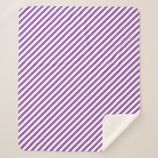 Diagonal purple and white stripes pattern sherpa deken (Voorkant)