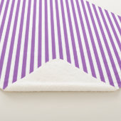 Diagonal purple and white stripes pattern sherpa deken (3/4)