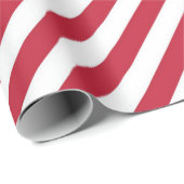 Diagonal red and white stripes pattern cadeaupapier (Rol Hoek)