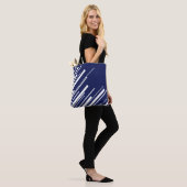 Diagonalen - Blauw en wit Tote Bag (Op model)