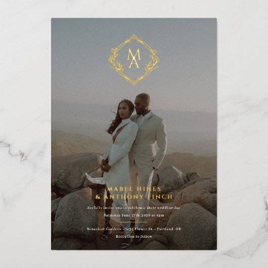 Diamant Monogram en Foto Bruiloft Folie Uitnodiging (Voorkant)