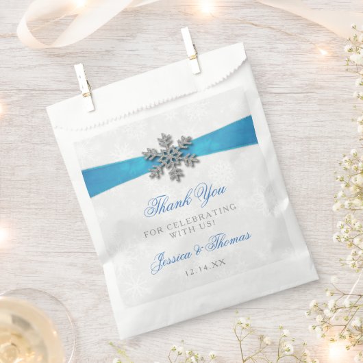 Diamante Snowflake & Blue Ribbon Winter Wedding Bedankzakje (Geknipt)