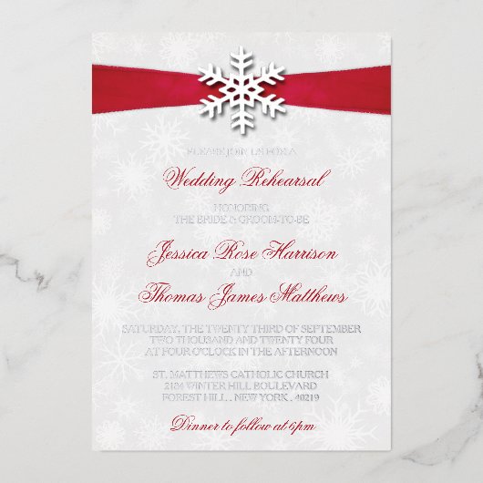 Diamante Snowflake en Red Ribbon Winter Wedding Folie Uitnodiging (Voorkant)
