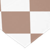 Diamantpatroon in wit en Mocha Mousse Lange Tafelloper (Hoek)