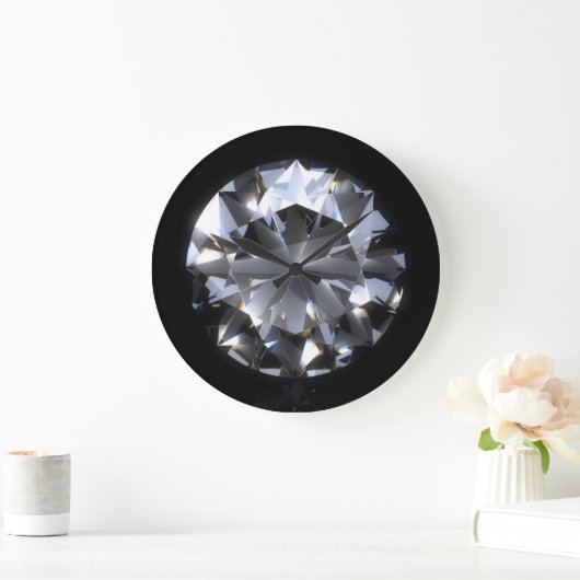 Diamantsteen: zwarte ruimte schittert. grote klok (Huis)