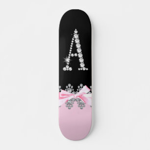 Diamond Delilah Initiaal:A Skateboard